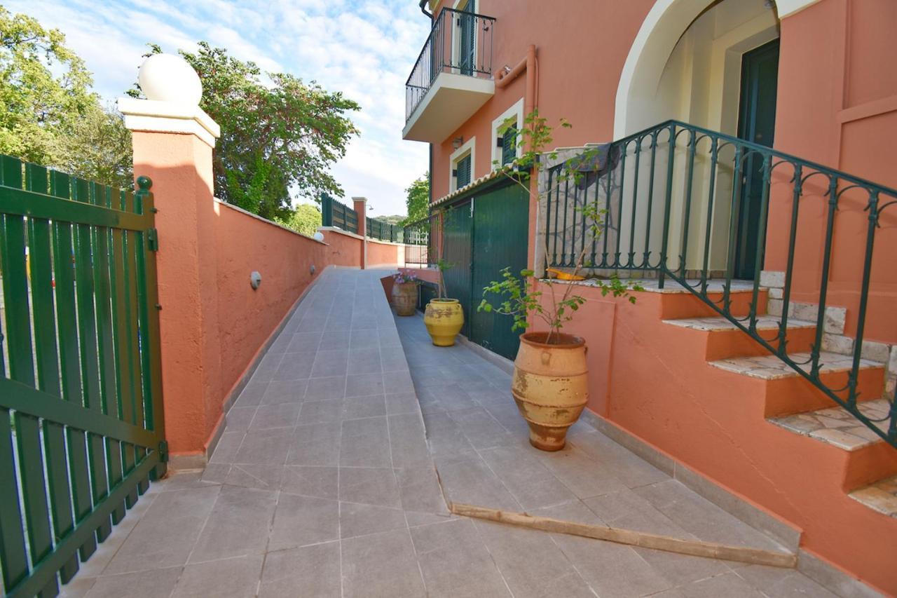 Villa Alex Sinarádes المظهر الخارجي الصورة